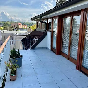 https://residence-top-floor-apartment.praguehotelsweb.com